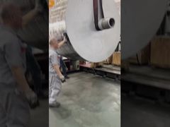 Kiểm soát nhiệt độ và áp suất không đổi, làm mát ổn định con lăn, đảm bảo đúc hoàn hảo