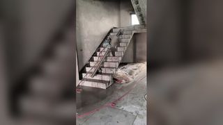 Máy cưa tường tần số cao
