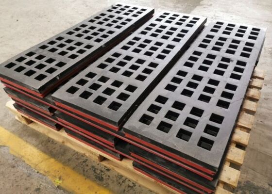 Industrial Mining Rubber Deck Panel with Custom Apertures
