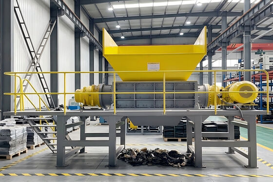 Double Shaft Shredder with Overload Protection System