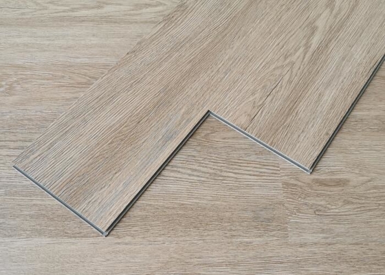 Độ bền cao Luxury SPC Stone Flooring Waterproof Wear-Resistant For Home/Hotel