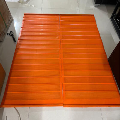 Tấm lưới màn hình PU đỏ 5.0mm với khả năng chống mài mòn cao và lắp đặt nhanh chóng cho cốt liệu thô