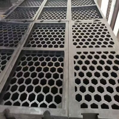 Tấm màn hình cao su mô-đun 60*10mm với cao su chống mài mòn cao + Khung thép và các mẫu đục lỗ có thể thay thế