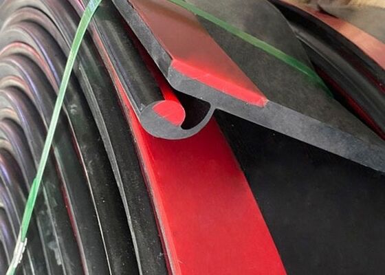 Polyurethane Skirting Board For Mining Conveyor Dust Seal Khả năng chống mài cao