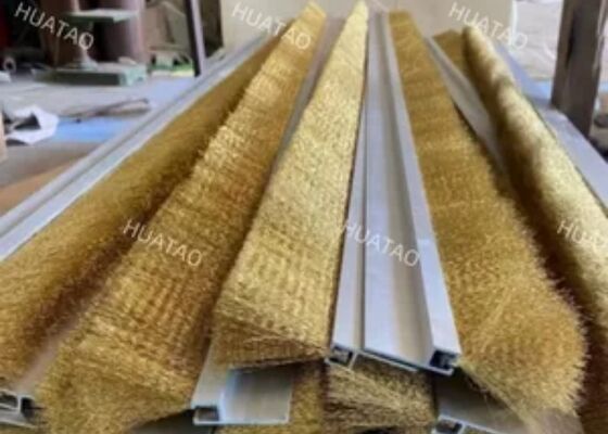 Bàn chải làm sạch băng thép ép liên tục, sợi nylon chịu nhiệt cao, chiều dài tùy chỉnh cho dây chuyền tấm gỗ